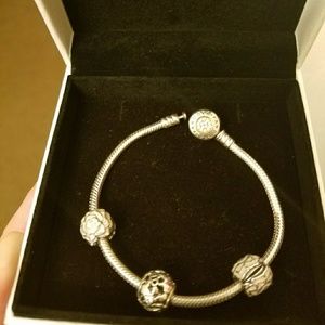 Pandora signature clasp bracelet